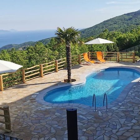Villa Bora Moscenicka Draga Bed&Breakfast 모슈체니체 외부 사진